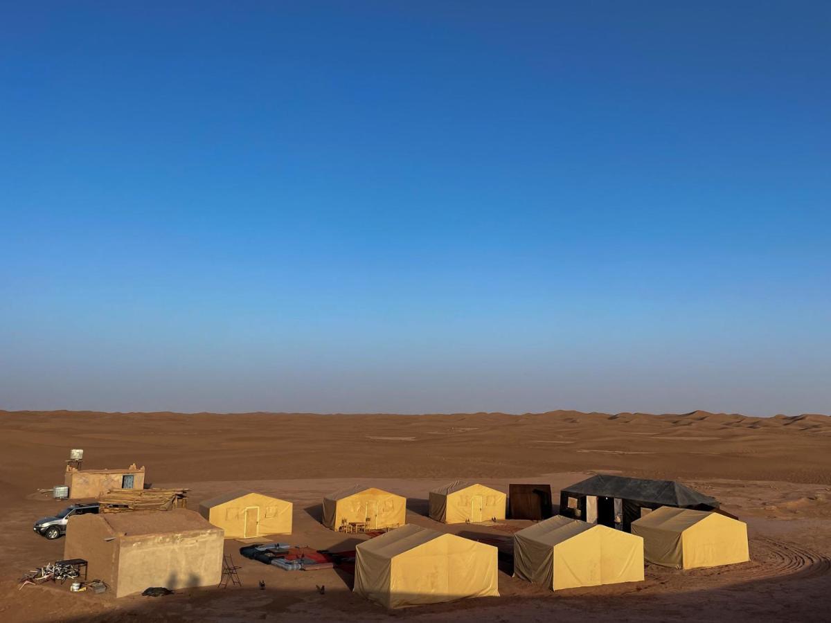 Bivouac Les Nomades & Foum Zguid To Chegaga Tours Hotel Eksteriør billede